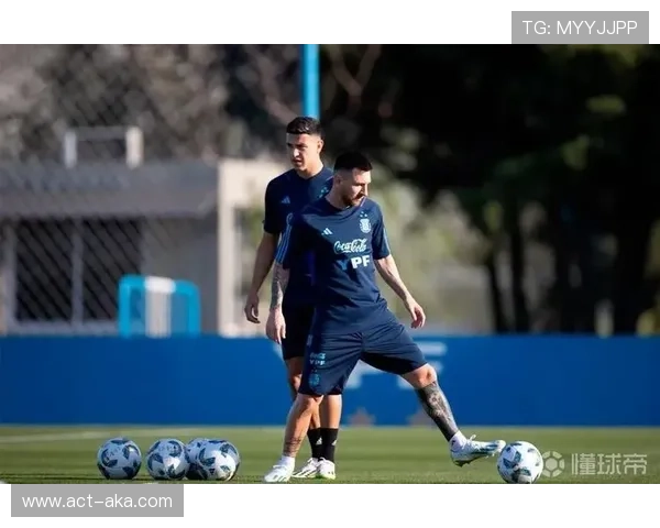 阿根廷摄影师曝梅西或迎最后一次训练 阿根廷摄影师曝梅西或迎最后一次训练